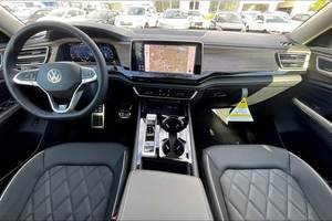 100 % ABORDABLE 2025 Volkswagen Atlas SEL. Premium R-Line 4Motion Transmission intégrale SUV Sport Essence En Stock - Product Image 5