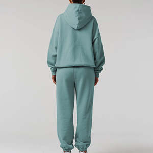 Survêtement élégant avec logo personnalisé Fabricant de vêtements OEM de grande taille Ensemble 2 pièces 2025 Survêtement personnalisé avec logo pour femmes - Product Image 5