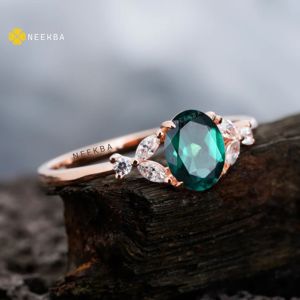Único 7*5mm corte ovalado Esmeralda cultivada en laboratorio 10K anillo de oro sólido forma ovalada anillo de compromiso hecho a mano verde esmeralda solitario anillo - Product Image 3