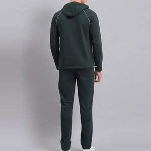 Conjunto Deportivo de Dos Piezas para Hombre, Tejido Atlético, Ajuste Cómodo con Opción de Logotipo Personalizado para Movimiento al Aire Libre y Uso Deportivo Diario - Product Image 2