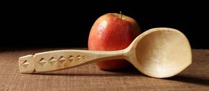 CÓMO TALLA DE CUCHARA DE MADERA Logotipo personalizado Utensilio de cocina de madera natural Cuchara sólida de madera de acacia para cocinar - Product Image 3