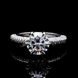แหวนหมั้นและแหวนครบรอบสำหรับผู้หญิง Aniva ทองคำขาว 14K เพชรทรงบริลเลียนต์ 3.30 กะรัต เพชรเลี้ยงในห้องปฏิบัติการ รับรองโดย IGI ดีไซน์แบบชาติพันธุ์ - Product Image 1