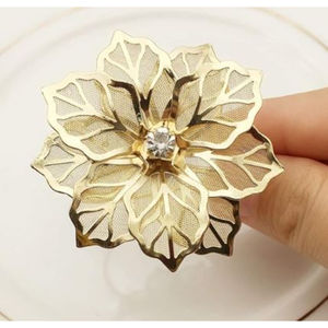 Pince à serviette design floral Rond de serviette décoratif classique pour toutes les occasions Porte-anneau de serviette de décoration à prix abordable - Product Image 2