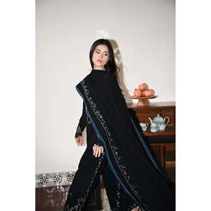 Ensemble de costume Dhanak brodé 3 pièces pour femmes ZAIB, comprenant un châle et un pantalon brodés Dhanak - BIC-4386 - Product Image 5