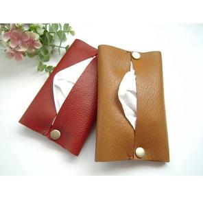 Porte-serviettes en cuir classique fait main en gros, boîtes à mouchoirs créatives suspendues, boîtes à mouchoirs en papier bon marché - Product Image 2