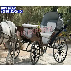 Black Victoria Touring Carriage und Chariot Antique Horse Drawn Wagon im viktoria nischen Stil Stylish Horse Driven Double Seat Cart