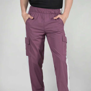 กางเกงคาร์โก้เข้ารูปของผู้ชายกางเกงผ้าฝ้ายยืดได้หลายกระเป๋าสำหรับชุดลำลองกลางแจ้งสไตล์หน้าเรียบ - Product Image 3