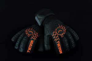 Football Gloves Training Soccer Sports Best Goalkeeper <b>Latex</b> Gloves Soccer Gloves - Product Image 4