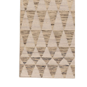 พรมขนสัตว์ทอมือลายเรขาคณิตสีเบจและสีน้ำตาล รุ่นคลาสสิค ยี่ห้ออินดัสบาร์ สำหรับห้องนั่งเล่นและห้องนอน-รุ่น DWRM-173 - Product Image 4