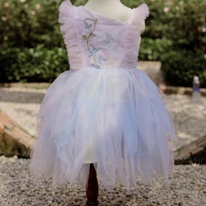 Buen precio máquina bordado mariposa flor bebé niña tul niñas vestidos rosa azul sin mangas-Iris vestido - Product Image 4
