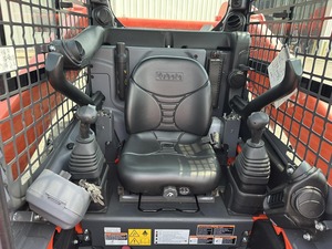 2023 Kubota SSV75 Skid Steer Loader-Chargeuse compacte puissante 74HP pour les applications à usage intensif - Product Image 4