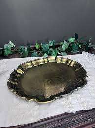 Plateau de service en laiton pur de conception indienne ethnique pour la nourriture plateau de service d'ustensiles de cuisine de conception attrayante à prix abordable - Product Image 5