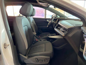 Audi Q4 e-tron 2023 en parfait état - Product Image 6