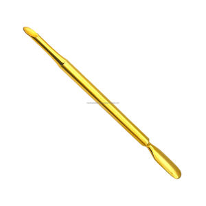 Pousse-cuticules carré plat doré personnalisé avec logo, mini outil de nettoyage des ongles à double tête en acier inoxydable par Kaneka Enterprises - Product Image 6