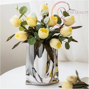 Premium Decorative Metal Tabletop <b>Vase</b> with <b>Unique</b> Design, Suitable for Homes, Hotels, Restaurants - Product Image 1