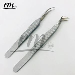 Pince à cils en acier inoxydable de haute qualité en gros avec outils de beauté avec logo personnalisé avec pointe en fibre RMI - Product Image 3