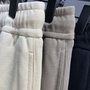 Shorts de sport en coton de qualité supérieure pour hommes, confortables, en molleton français, shorts de jogging athlétiques, shorts personnalisés pour hommes - Product Image 3