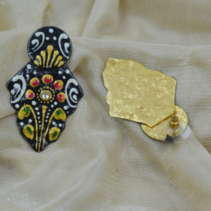 Última moda pintura a mano diseño occidental oro mattefinishing meenakari partywear latón aro pendiente para niñas y mujeres - Product Image 4