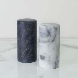 Nouveauté : Ensemble sel et poivre rond en marbre décoratif pour les étagères de cuisine, offrant un affichage artistique et une fonction utile - Product Image 6