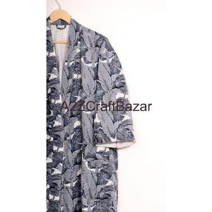 Robe longue pour femme en coton 100% à manches longues, col en V, à cordon de serrage, à fleurs, non tissée, douce, respirante, séchage rapide, pour les vacances de printemps - Product Image 4