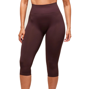 Pantalons de sport pour femmes en gros, 3/4 de longueur, couleur vin rouge unie, taille haute, séchage rapide, avec logo personnalisé pour une utilisation en salle de sport, service OEM - Product Image 2