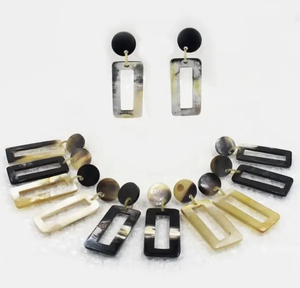 Boucles d'oreilles en corne de buffle faites à la main pour filles taille personnalisée style animal poli pour la décoration de la maison prix de l'inde - Product Image 1