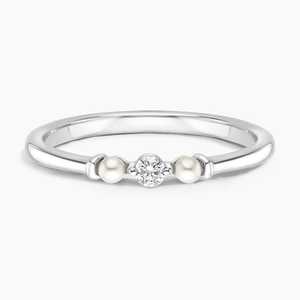 Bague classique sertie de perles de culture d'eau douce et de diamants de laboratoire taille ronde en or jaune, blanc et rose 14 carats - Product Image 3