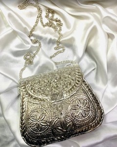 Decorative Bridal Metal Bag for Women <b>Wedding</b> Party Wear Heavy Stone Work Evening <b>Clutch</b> Purse Suppliers India - Product Image 4