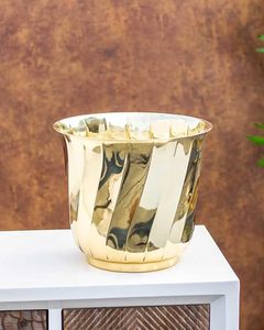 Boîte de jardinière décorative en cuivre pur de haute qualité avec finition polie pour herbes et petits légumes au prix de gros - Product Image 5