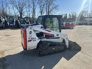 Chargeur compact BBOBCAT T450 2018, chargeur frontal, capacité de charge nominale de 35 tonnes, moteur Caterpillar, pompe hydraulique TCM - Product Image 4