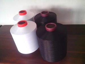 Fil texturé en polyester facile à dessiner de meilleure qualité 100/144 SIM avec une texture lisse et une longue longueur idéale pour la doublure et l'utilisation de tissus fantaisie - Product Image 4