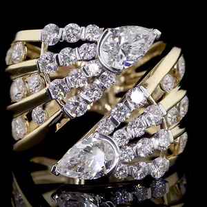 แหวนสัญญาทองคำ14K สีเหลืองทองแหวนเพชรกลมกลมลูกแพร์สำหรับงานปาร์ตี้ของขวัญวันครบรอบ - Product Image 1