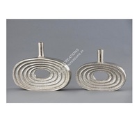 Vas Bunga Modern Buatan Tangan dari Lembaran Besi, Finishing Antik, Desain Terukir, Ramah Lingkungan, Tahan Karat, Dekorasi Rumah, Pernikahan, Paskah