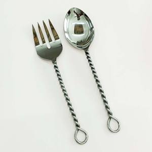 Servidor de ensalada forjado a mano de acero inoxidable nuevo al por mayor con asas redondas finas elegantes cubiertos juego de servidor de ensalada hecho a mano - Product Image 5