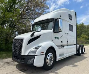 NUEVO Volvo VNL64T860 2020-2022, Camión de Trabajo Pesado, Garantía de 3 Años, Origen California, Envío Inmediato - Product Image 1