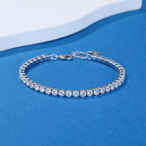 Bracciale Tennis in Oro 14K con Cristalli Autentici, Accessorio Sportivo alla Moda - Product Image 3