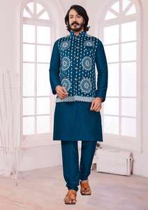Elegante conjunto de Kurta de seda para hombres con fondo de seda Chudidar con Coty Work bordado Foil Mirror Work Designer - Product Image 3
