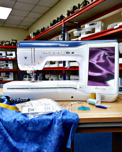 MÁS VENDIDO EN OFERTA: Máquina de Coser Profesional Innov-is Stellaire XJ2 de Brother, Nueva Máquina de Bordar Innov-is Stellaire XJ2 - Product Image 1