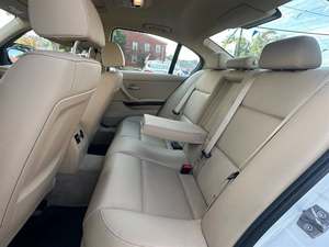 BMW Serie 3 328i xDrive Sedán AWD 2011, Listo para Enviar - Product Image 4