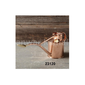 Arrosoir en métal spacieux conçu pour l'arrosage à haut volume, offrant une manipulation stable et équilibrée pour tous les jardiniers - Product Image 4