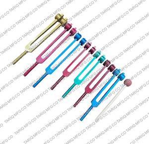Ensemble de 7 diapason en aluminium de haute qualité pour les vibrations de guérison et le travail de l'énergie des chakras avec mallette de rangement fabriquée par TARIQ MFG CO - Product Image 1