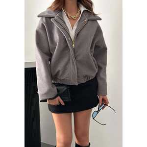 Blousons en duvet gris pour femmes, vente en gros, manteaux élégants pour femmes soucieuses de la mode - Product Image 3