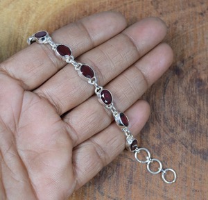 Pulsera de Tenis de Plata de Ley 925 Maciza Hecha a Mano con Piedras Preciosas de Granate, Chapada en Oro y Rodio, Certificada, para Fiestas y Regalos - Product Image 3