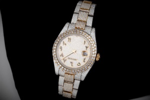 Reloj analógico de acero inoxidable para hombre de lujo antiguo VVS Clarity Moissanite Diamond Studded 20mm Premium Quality Glass Business - Product Image 2