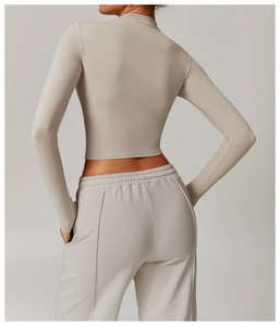 SK1219 Camiseta transpirable con cuello redondo para mujer Poliéster Verano Slim Fit Ligero Elástico Sólido Manga corta Yoga Casual - Product Image 4