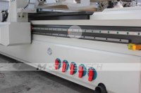 Routeur CNC à quatre têtes pour le travail du bois, machine de gravure sur bois multi-broches pour la production en série de petites pièces