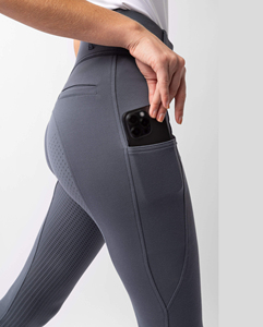 Culottes d'équitation de haute qualité pour femmes, fabriquées en tissu extensible doux, ajustement confortable et panneau antidérapant durable pour de longues heures de cavalier - Product Image 4