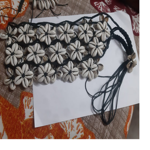 Cinturones de conchas de vaca hechos a medida con conchas de vaca naturales reales para la reventa por diseñadores de joyería y tiendas de joyería de moda. - Product Image 1