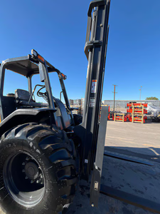 Chariot élévateur Case Construction 586H 4 roues motrices, bon prix - Product Image 6