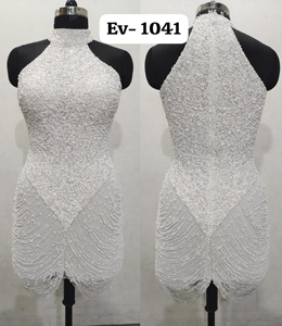 Robe de soirée sur mesure, couleur personnalisée, 116, entièrement ornée de perles, travail manuel, taille naturelle de luxe pour les fêtes de mariage - Product Image 3